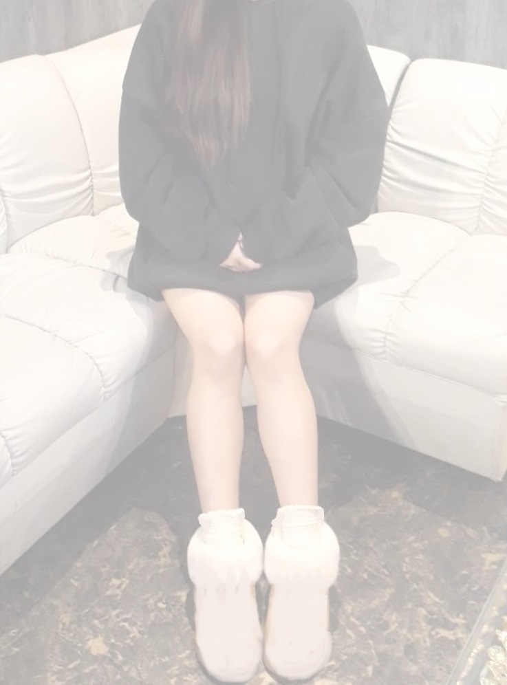 25才のローラさん似の歯科助手