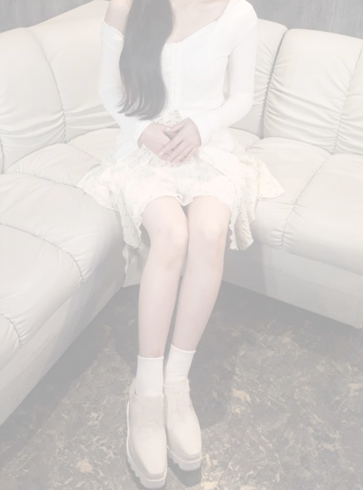 23才の戸田恵梨香さん似のOL