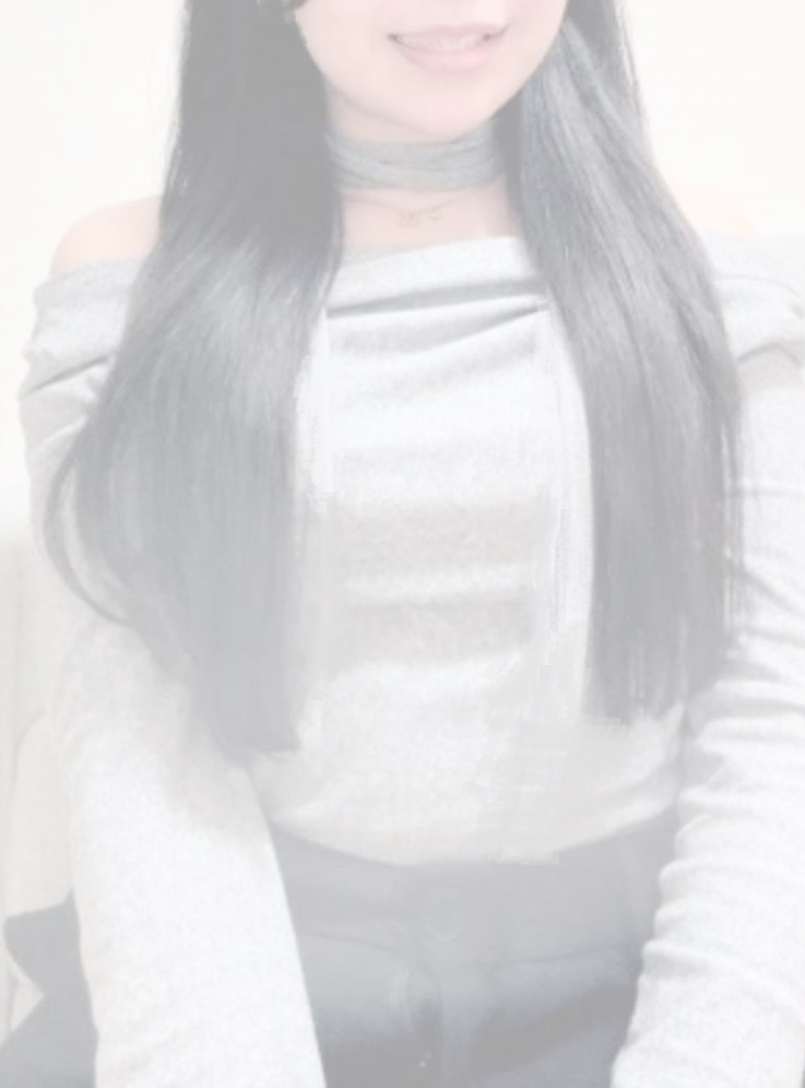 18才の加藤ローサさん似の学生